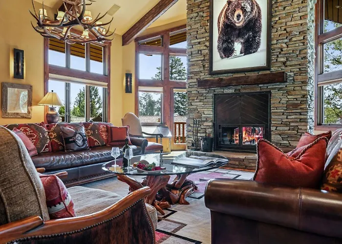 Rmr: Sundance Luxury - In - Out *