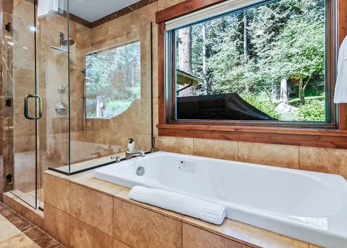 Rmr: Sundance Luxury - In - Out Teton Village