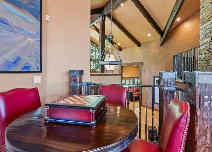 Rmr: Sundance Luxury - In - Out * Teton Village