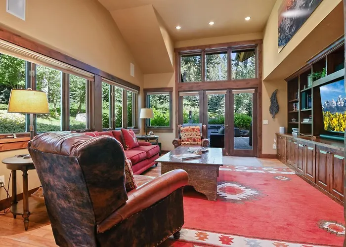 Rmr: Sundance Luxury - In - Out Holiday home *